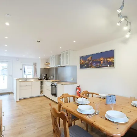 Kobelhaeusl Bei Hause Gross * Neukirchen am Großvenediger