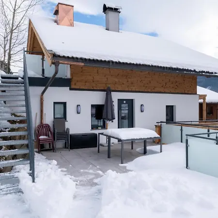 Kobelhaeusl Bei Hause Gross アパート